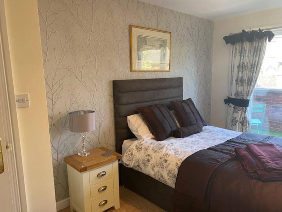Spacious 2 Bedroom Apartment 克利索普斯 外观 照片
