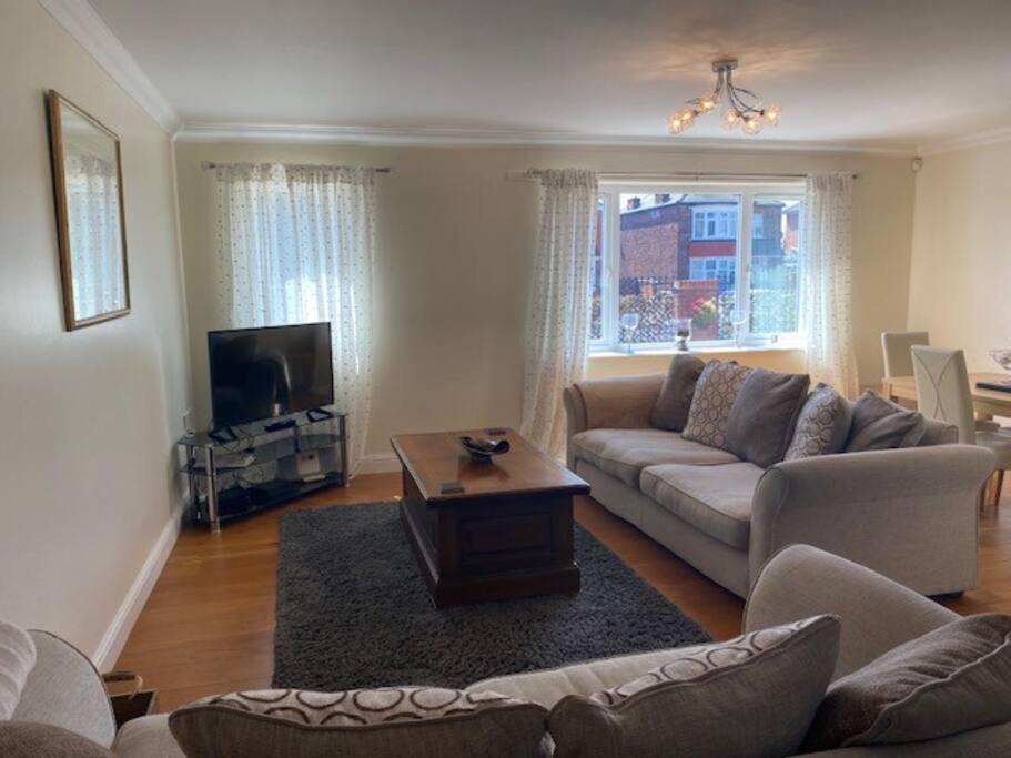 Spacious 2 Bedroom Apartment 克利索普斯 外观 照片